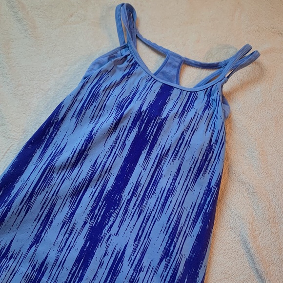 Athleta Tops - Athleta workout razor back tank with built in bra